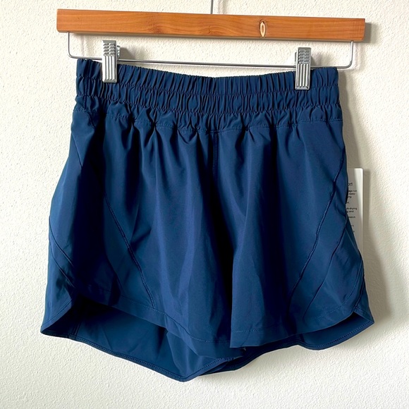 lululemon athletica Pants - NWT Lululemon Lined Mid Rise Track That Short *5" True Navy Size 4